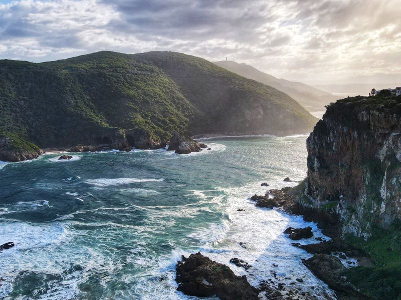 Award-Winning 5-Star Boutique Hotel on Knysna’s Iconic Eastern Heads - Photo 7
