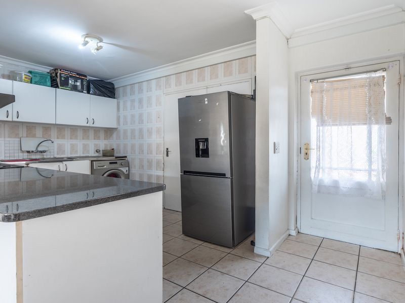 The Ultimate Lock-Up-and-Go in Parklands Central - Photo 7