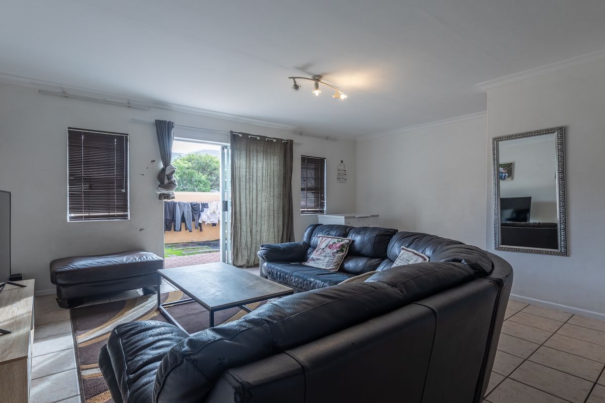 The Ultimate Lock-Up-and-Go in Parklands Central - Photo 4