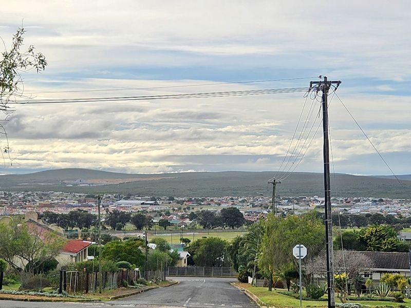 Prime Elevated Corner Stand - Photo 9