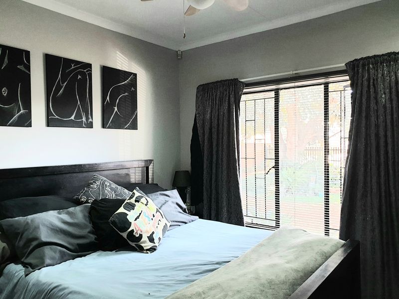 Cozy Home, Endless Possibilities - Photo 7