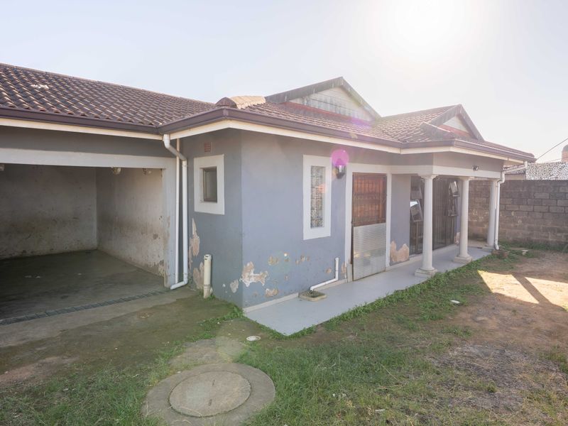 3-Bedroom Home for Sale in uMlazi G Section - Photo 2