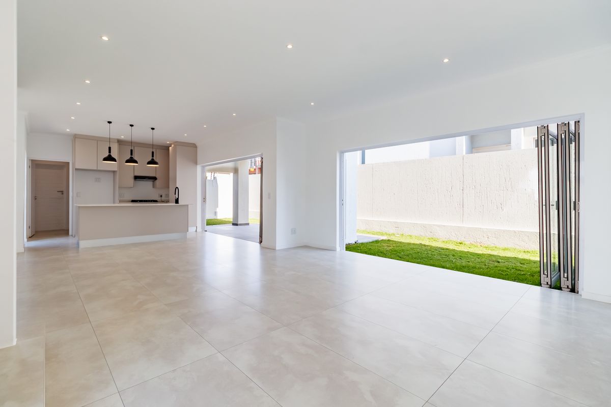 Brand new home for sale Sandton—ideal for modern family living - Photo 5