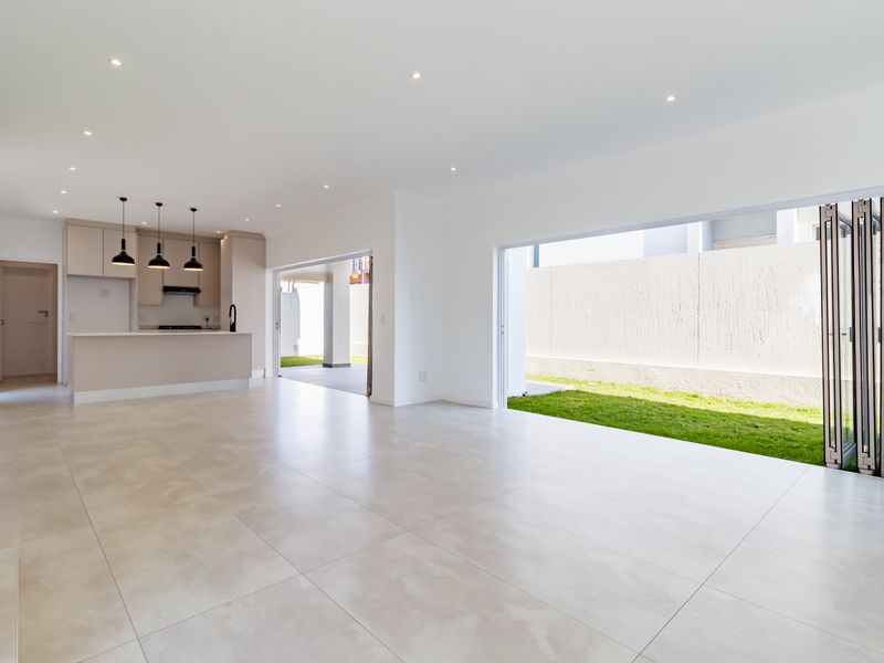 Brand new home for sale Sandton—ideal for modern family living - Photo 5