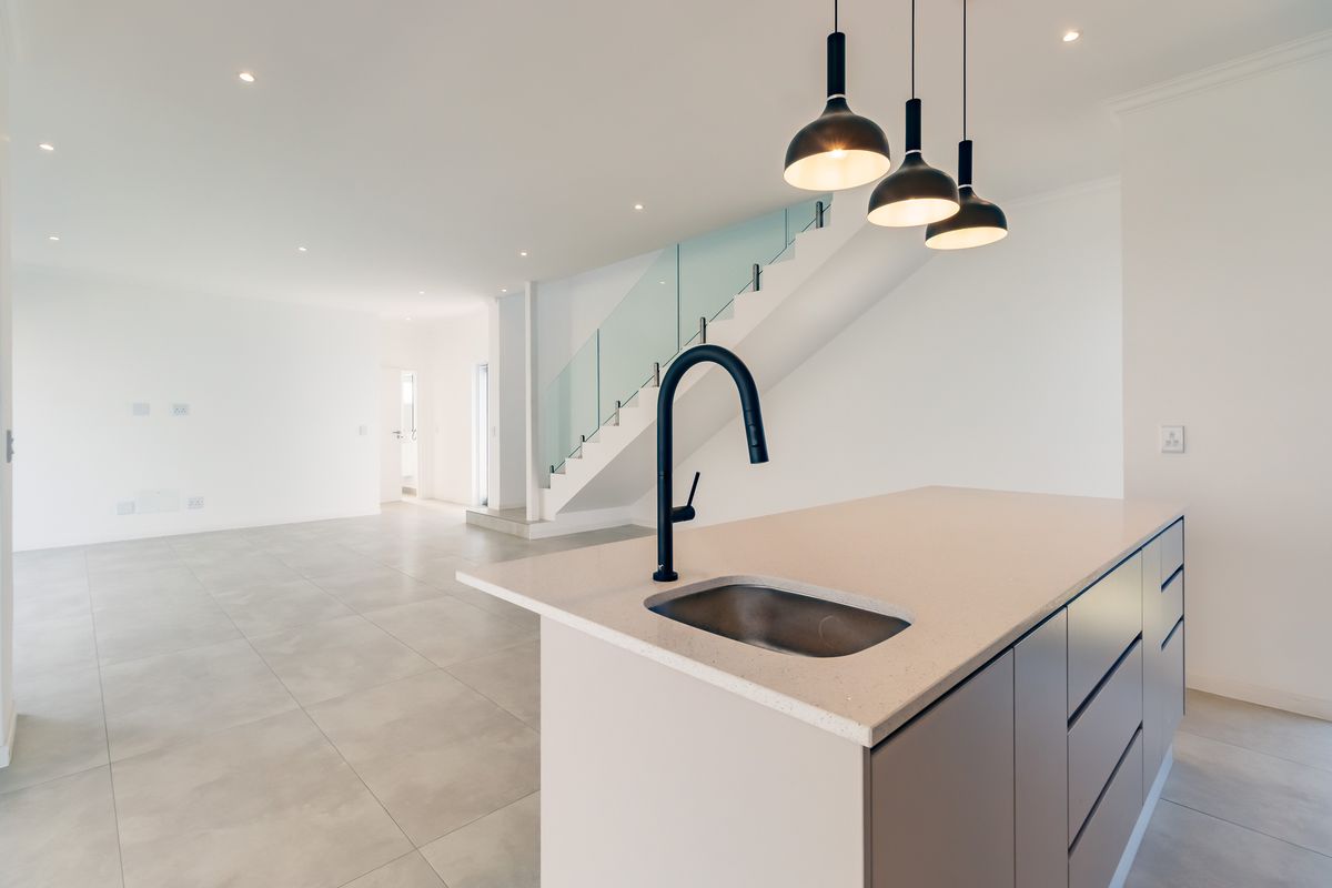 Brand new home for sale Sandton—ideal for modern family living - Photo 4