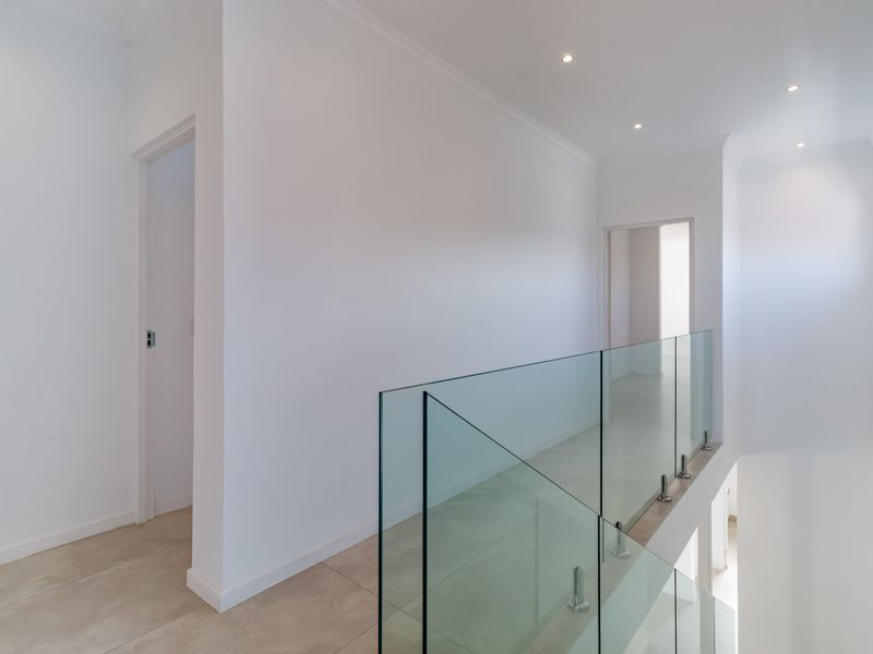 Brand new home for sale Sandton—ideal for modern family living - Photo 7