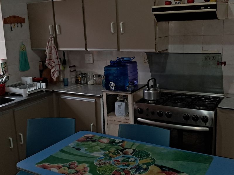 Freestanding For Sale In Utrecht - Photo 3