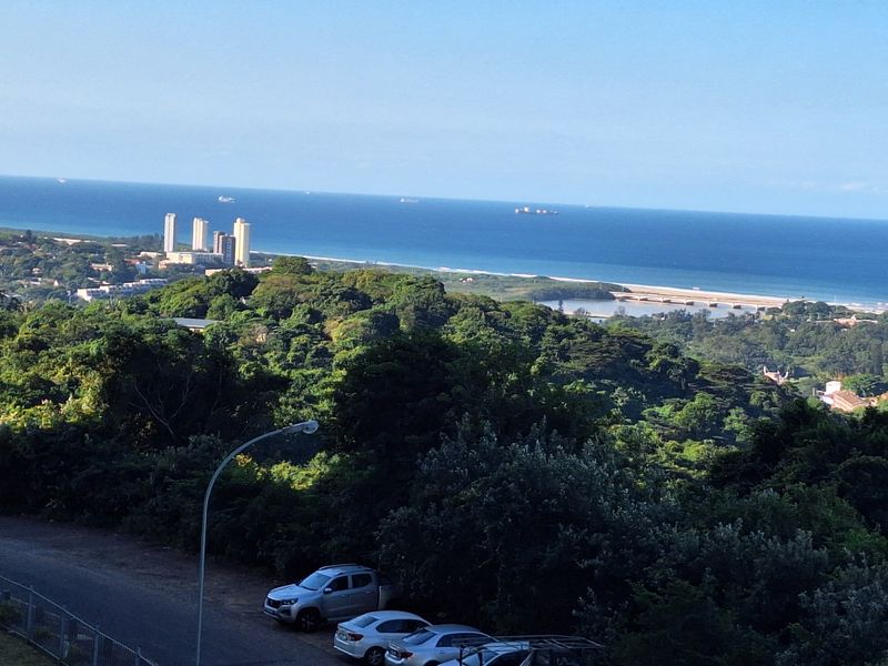 Apartment with Breathtaking Sea & City Views - Photo 2