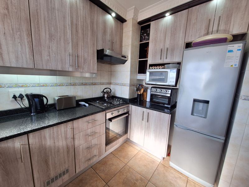 Apartment with Breathtaking Sea & City Views - Photo 6