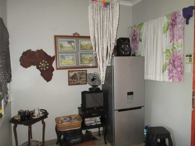 Cozy 1 bedroom Flatlet for sale in the very popular Moot area - Photo 10