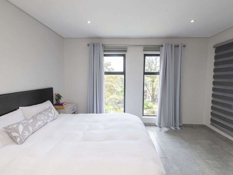 Modern 4 Bedroom house for sale in Crowthorne, The Hutton Estate - Photo 10