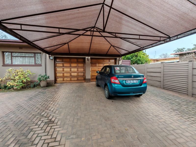 5 Bedroom House for Sale in Vanderbijlpark SW5 - Photo 5