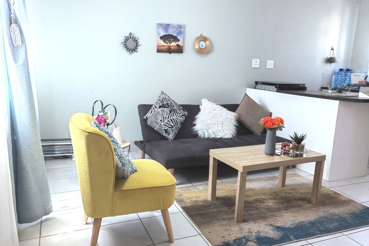 Modern 2-Bedroom Duplex in Secure Gated Estate - Photo 4