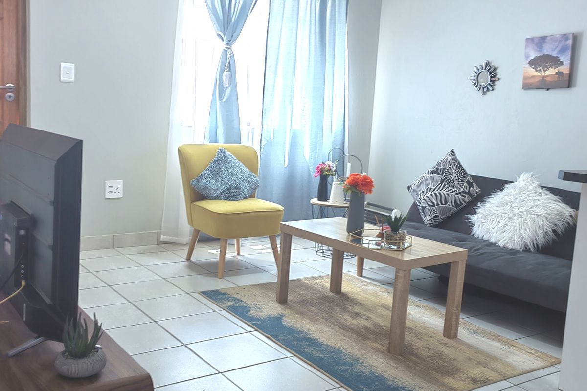 Modern 2-Bedroom Duplex in Secure Gated Estate - Photo 3