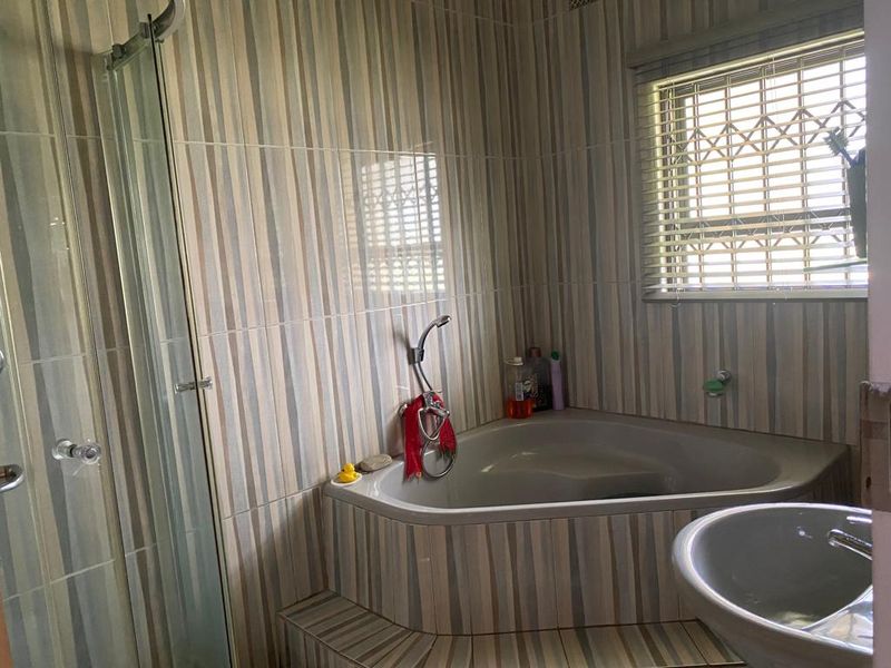 3 Bedroom House To Rent - Photo 9