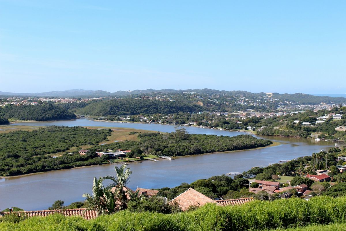 Estate Living with Sea and Kowie River Views in Port Alfred - Photo 4