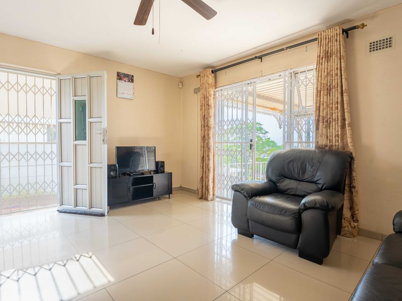 Peaceful 2-Bedroom Home with Distance Sea View – Lotus Park, Isipingo - Photo 6