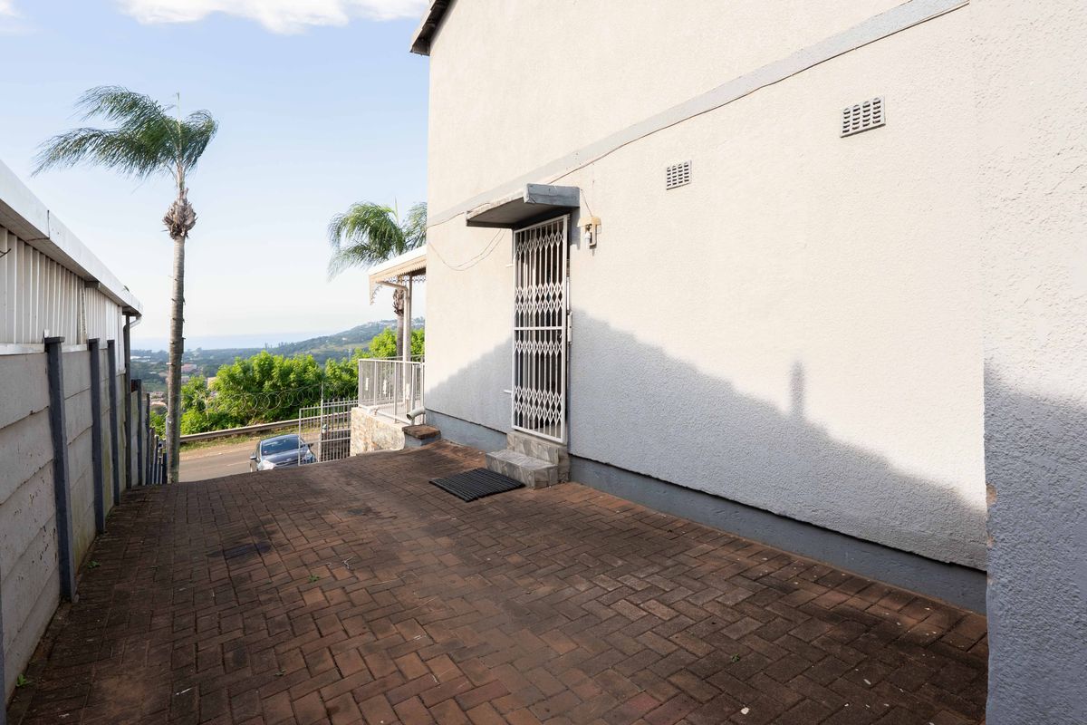 Peaceful 2-Bedroom Home with Distance Sea View – Lotus Park, Isipingo - Photo 2