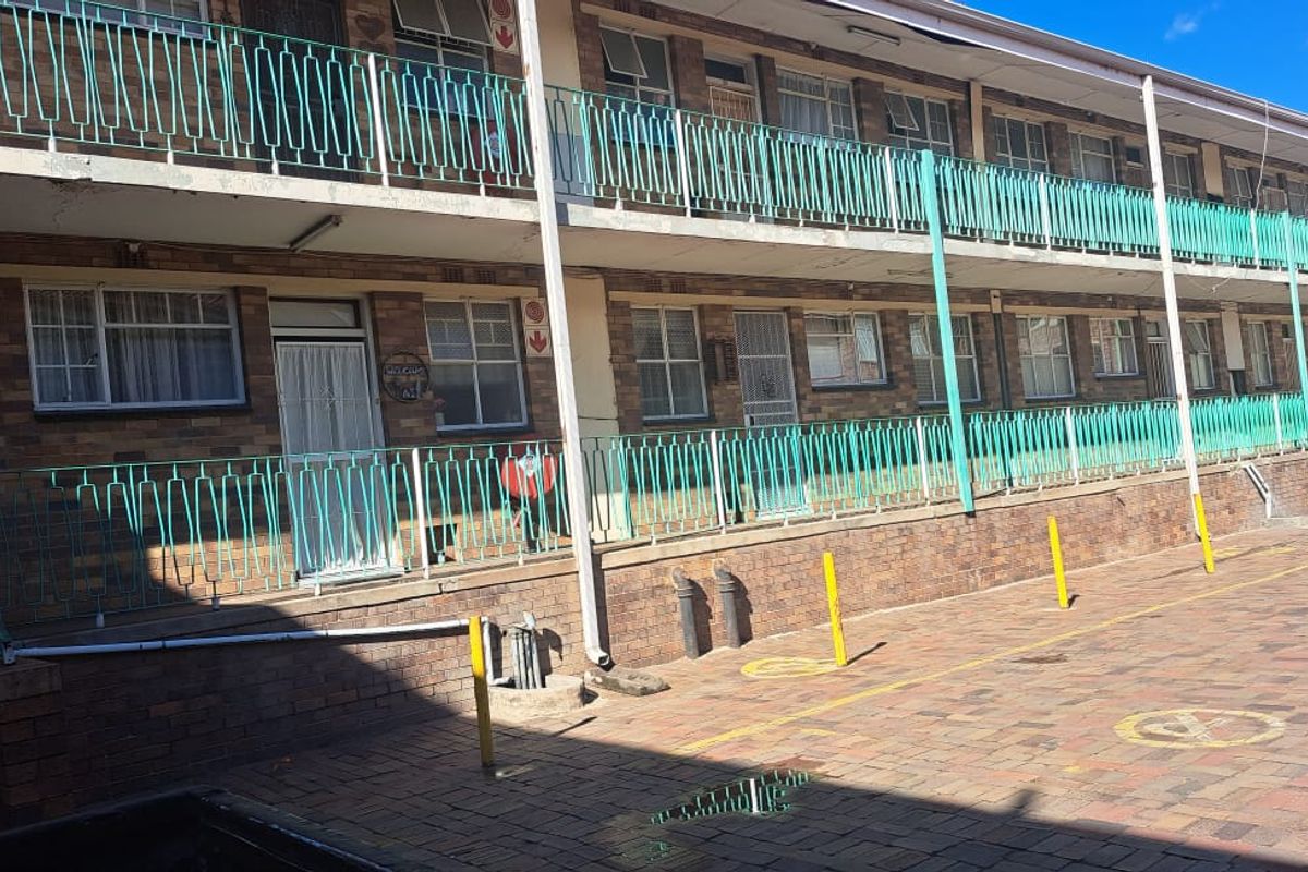 1 Bedroom Flat for Sale - Photo 3
