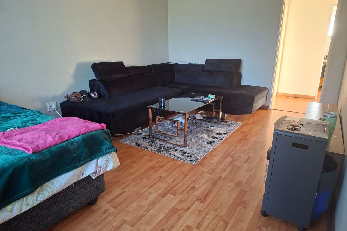 1 Bedroom Flat for Sale - Photo 4