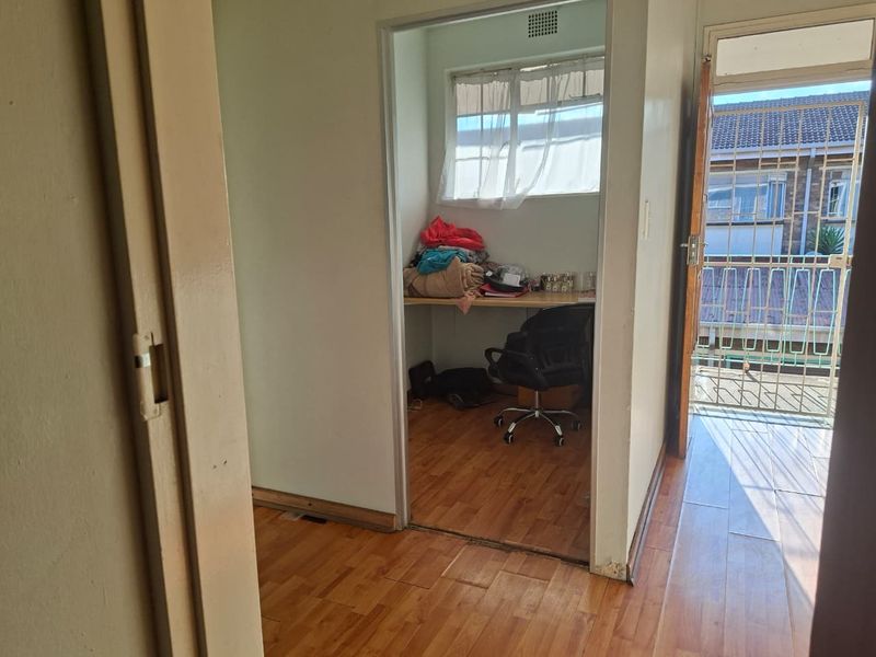 1 Bedroom Flat for Sale - Photo 7