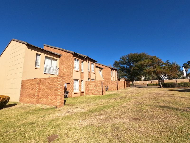 Ground Floor Apartment for Sale in the Heart of Erand Gardens, Midrand - Photo 5