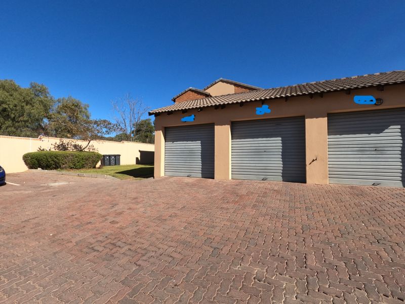 Ground Floor townhouse in the heart of Erand Gardens - Photo 2