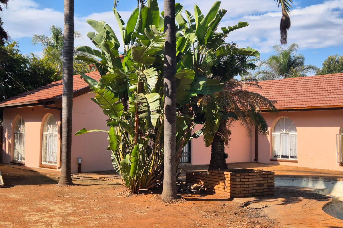 Spacious family home - Photo 5