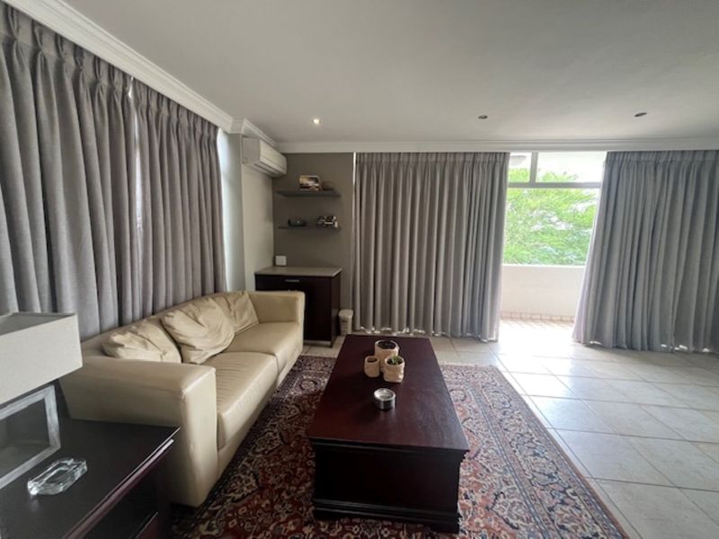 Sensational furnished  DIPLOMATIC Masterpiece with breathtaking views - Photo 4