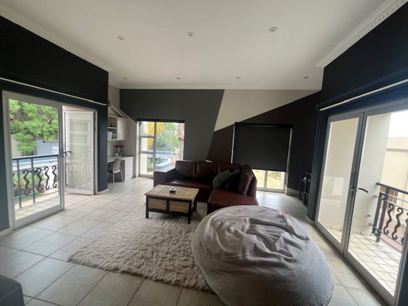 Sensational furnished  DIPLOMATIC Masterpiece with breathtaking views - Photo 5