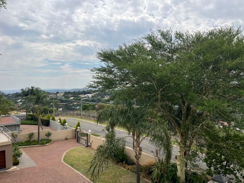 Sensational furnished  DIPLOMATIC Masterpiece with breathtaking views - Photo 3