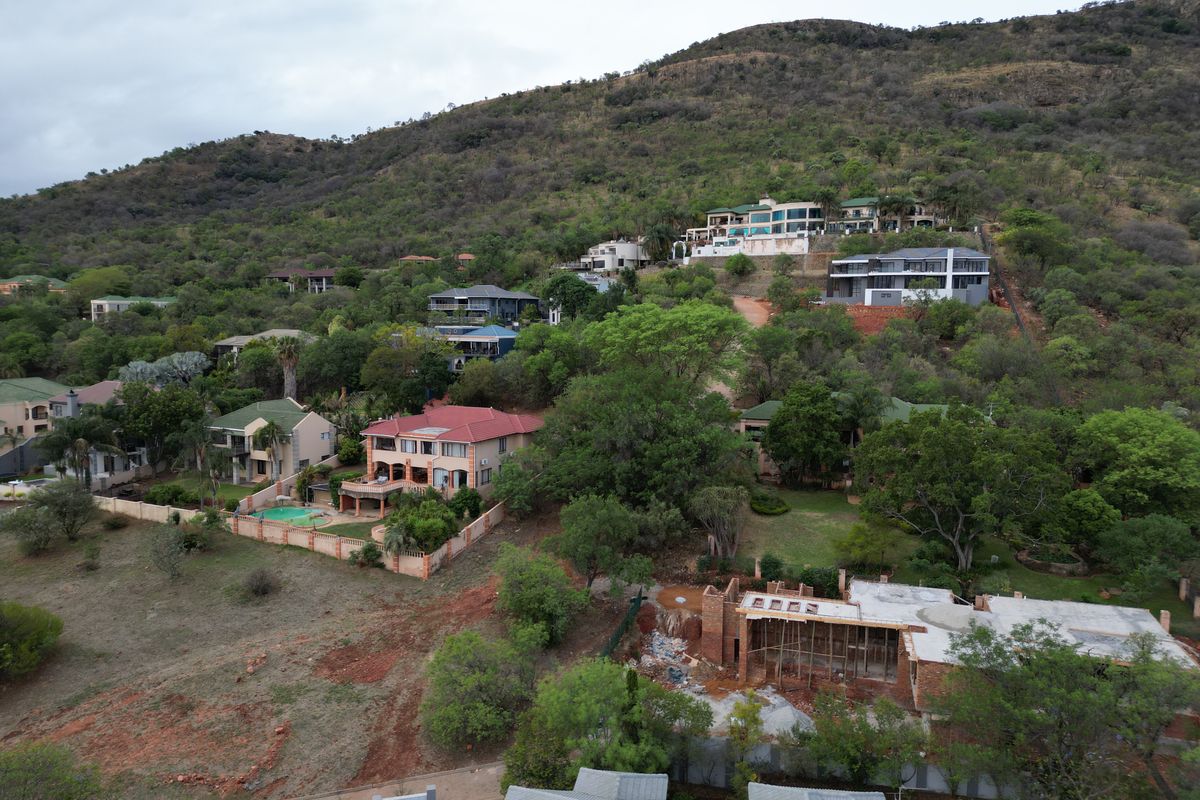 Build Your Dream Home in the Prestigious Kosmos Ridge Estate - Photo 3