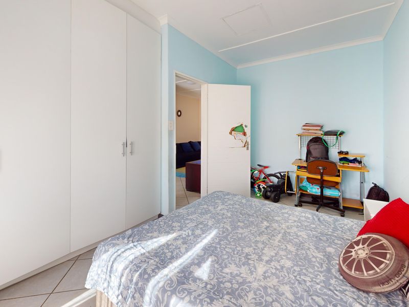 Modern, Secure & Energy-Savvy 3-Bedroom Home in Prime Location - Photo 9