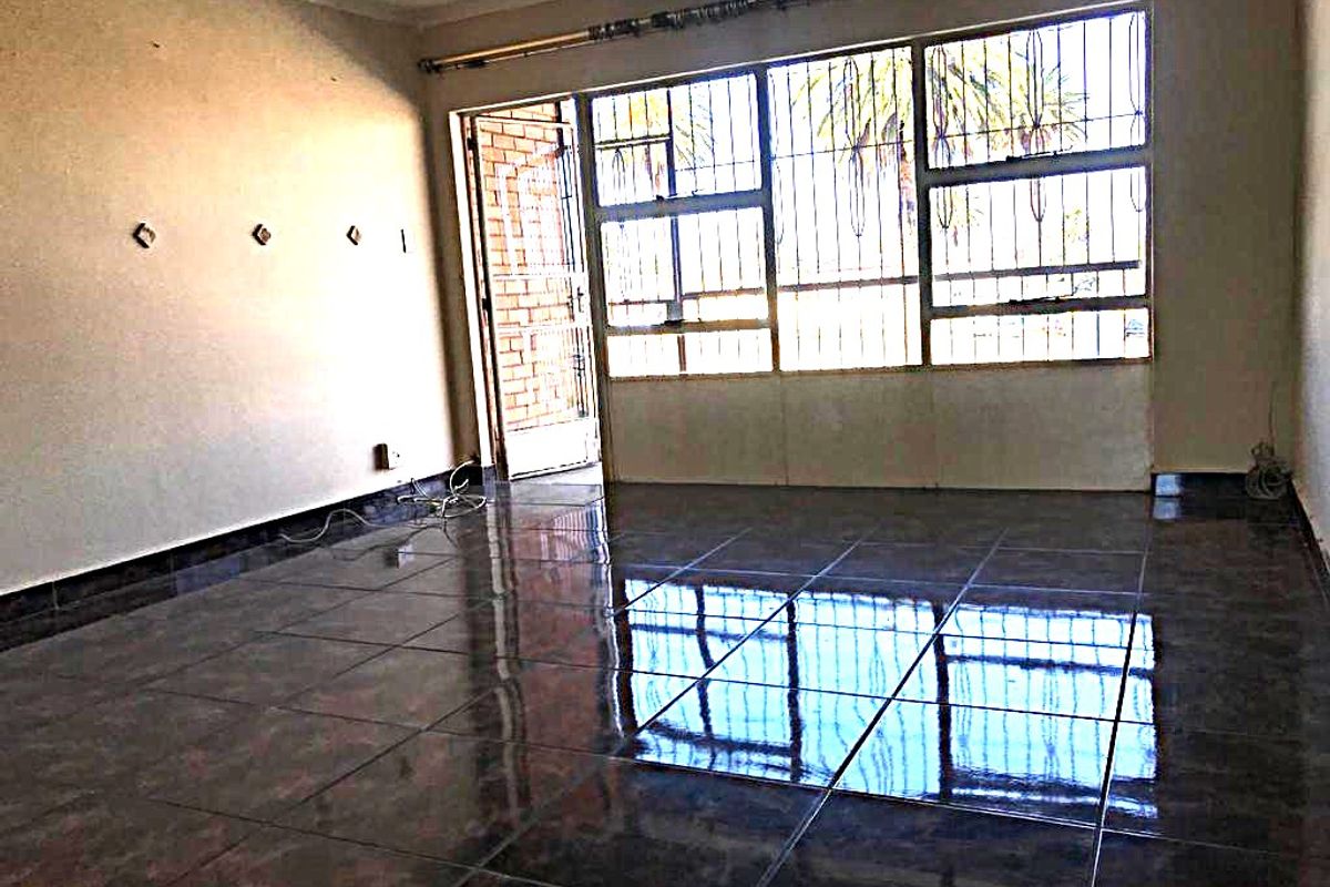 Why Rent, Step On The Property Ladder & Pay Your Own Bond at R3 893 at 10.5% if you qualify. - Photo 5