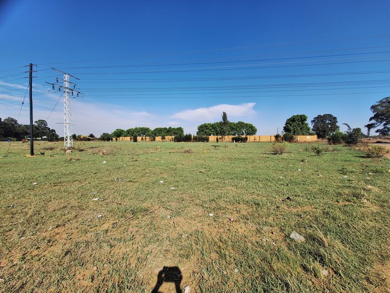 5.2 ha Zoned Development Land for Sale in West Village, Krugersdorp - Photo 3