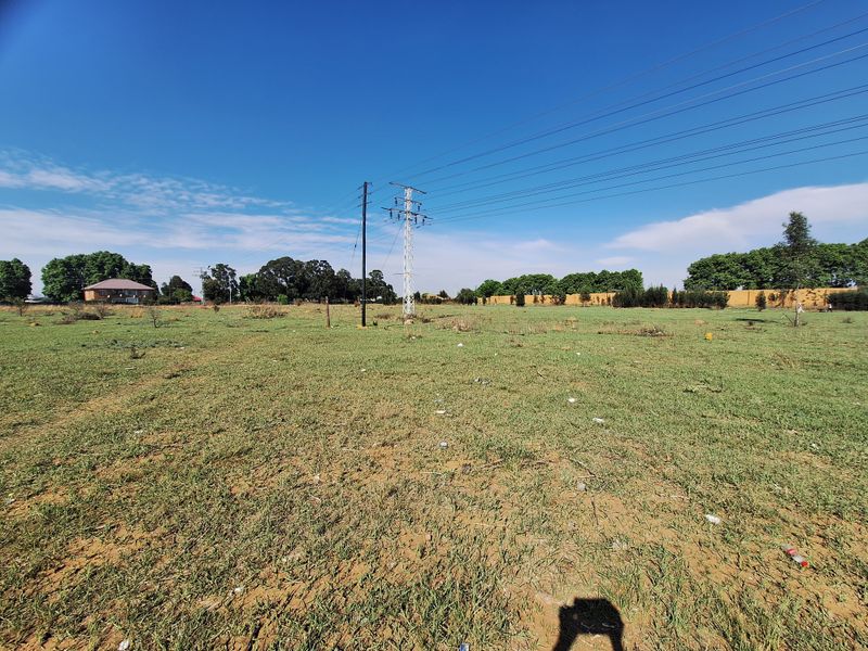 5.2 ha Zoned Development Land for Sale in West Village, Krugersdorp - Photo 4