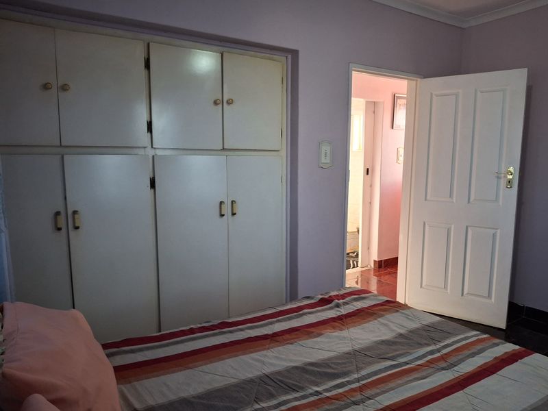 4 Bedroom Family Home - Photo 9