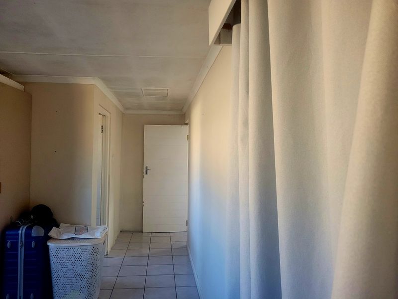 2 Bedroomed 2 bath roomed garden cottage walking distance to the beach - Photo 5