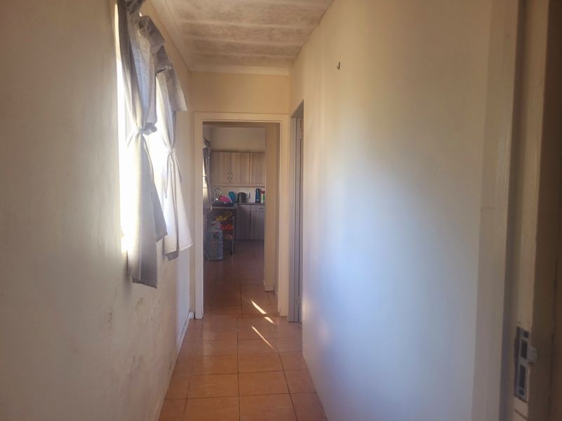 2 Bedroomed 2 bath roomed garden cottage walking distance to the beach - Photo 4