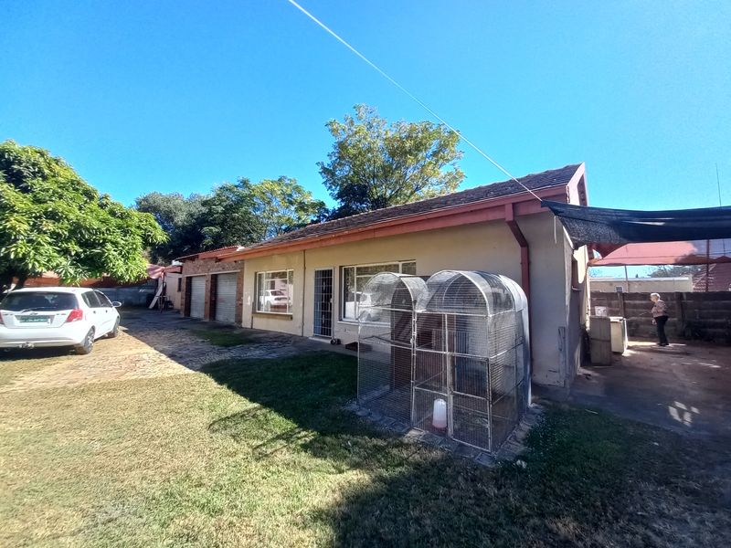 Versatile Property in Prime Bo-Dorp Location – Endless Potential! - Photo 2