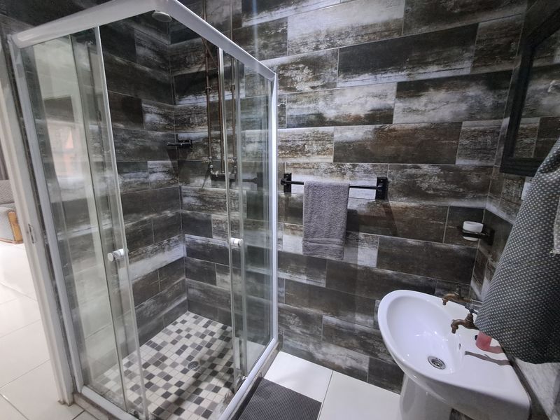 Prime Self-Catering Investment Opportunity with Excellent Returns! - Photo 8