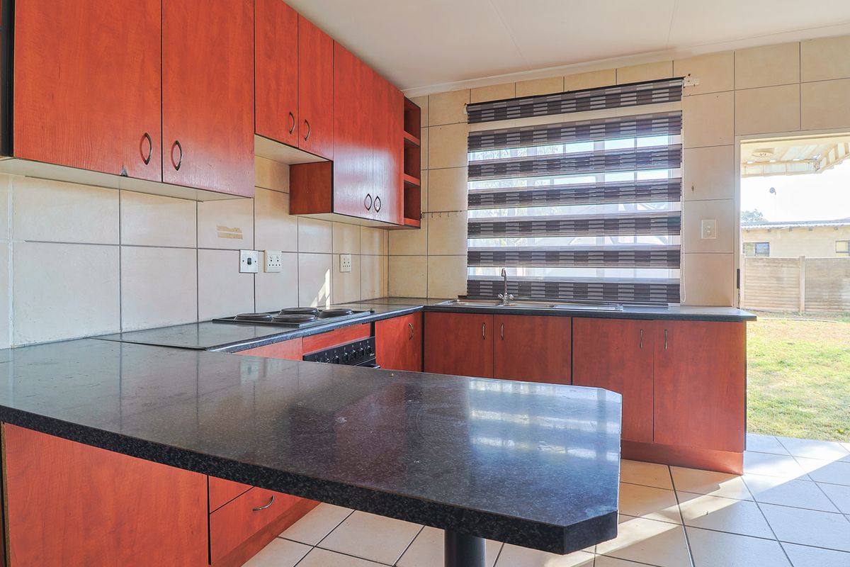 Tranquil Agricultural Land – Subdivided into 4 Plots - Photo 3