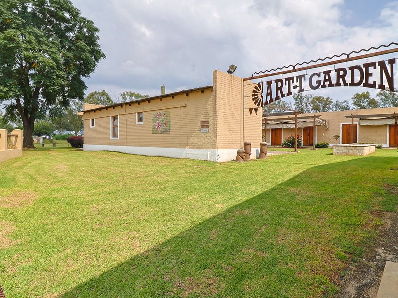 Multi-Venue Investment with 10+ Income Streams – Ready to Run! - Photo 3