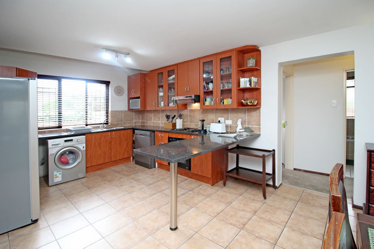 Charming family home! - Photo 3