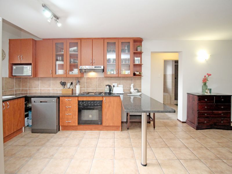 Charming family home! - Photo 2