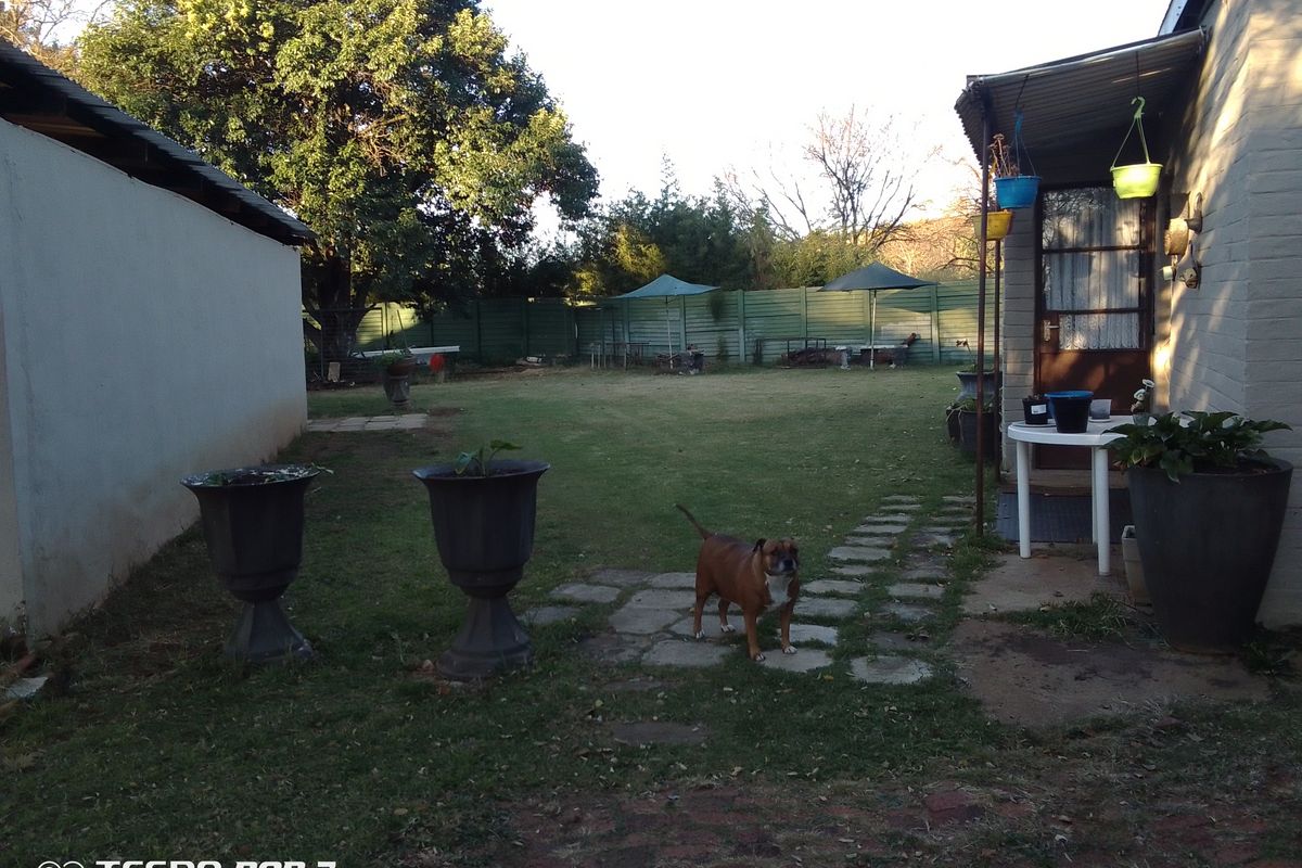 FARM FOR SALE - Ideal For Country Living - Photo 2