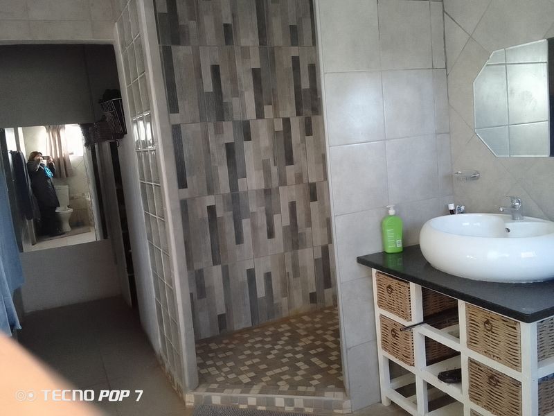 FARM FOR SALE - Ideal For Country Living - Photo 8