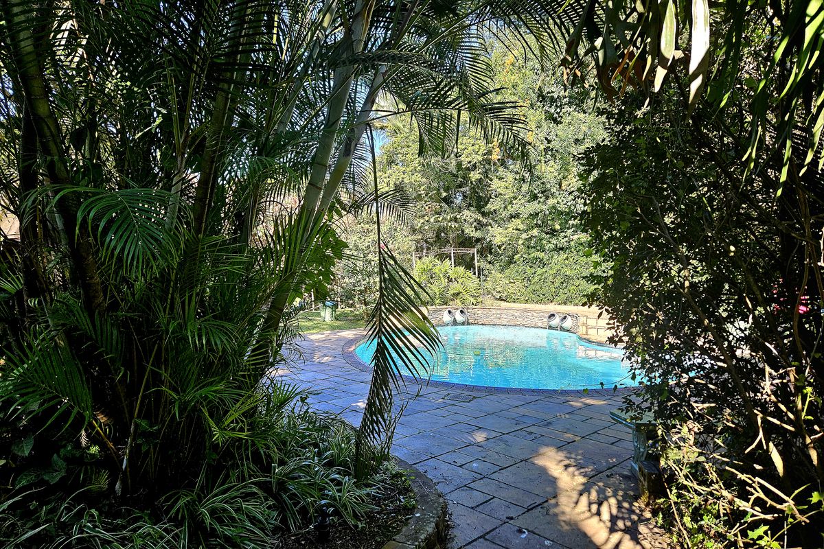Elegant Family Home with Sea Views, Lavish Entertainment & Private Flatlet1 - Photo 2