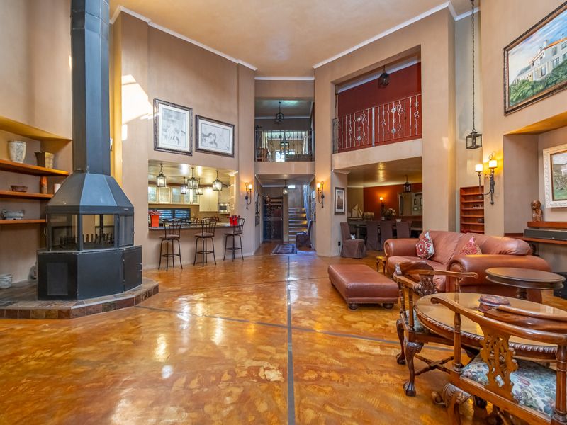 Executive 12-Bedroom Guesthouse | Modern Elegance Meets Timeless Charm - Photo 4