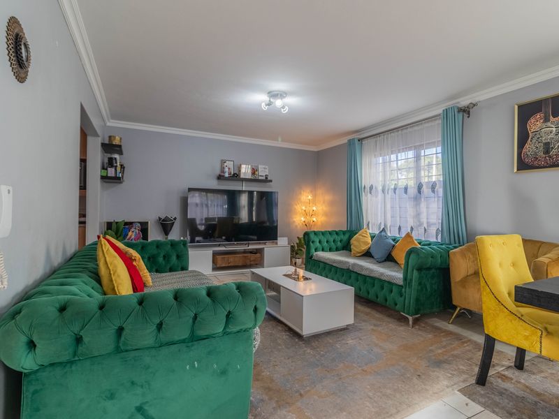 Modern & Secure 3-Bedroom Duplex in Prime Location - Photo 4